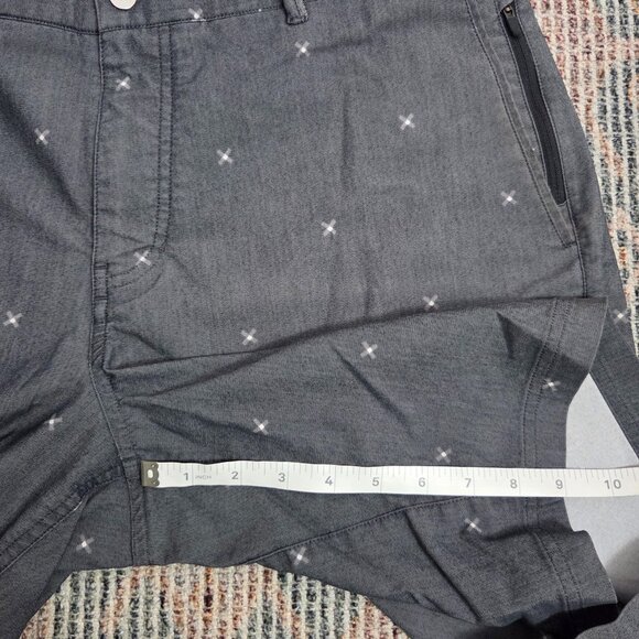 Nike Golf Shorts - Picture 5 of 5